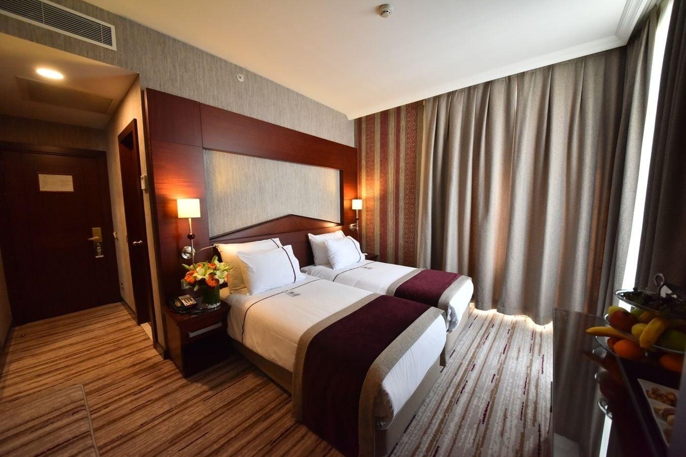 Taksim Gonen Hotel Истанбул Екстериор снимка