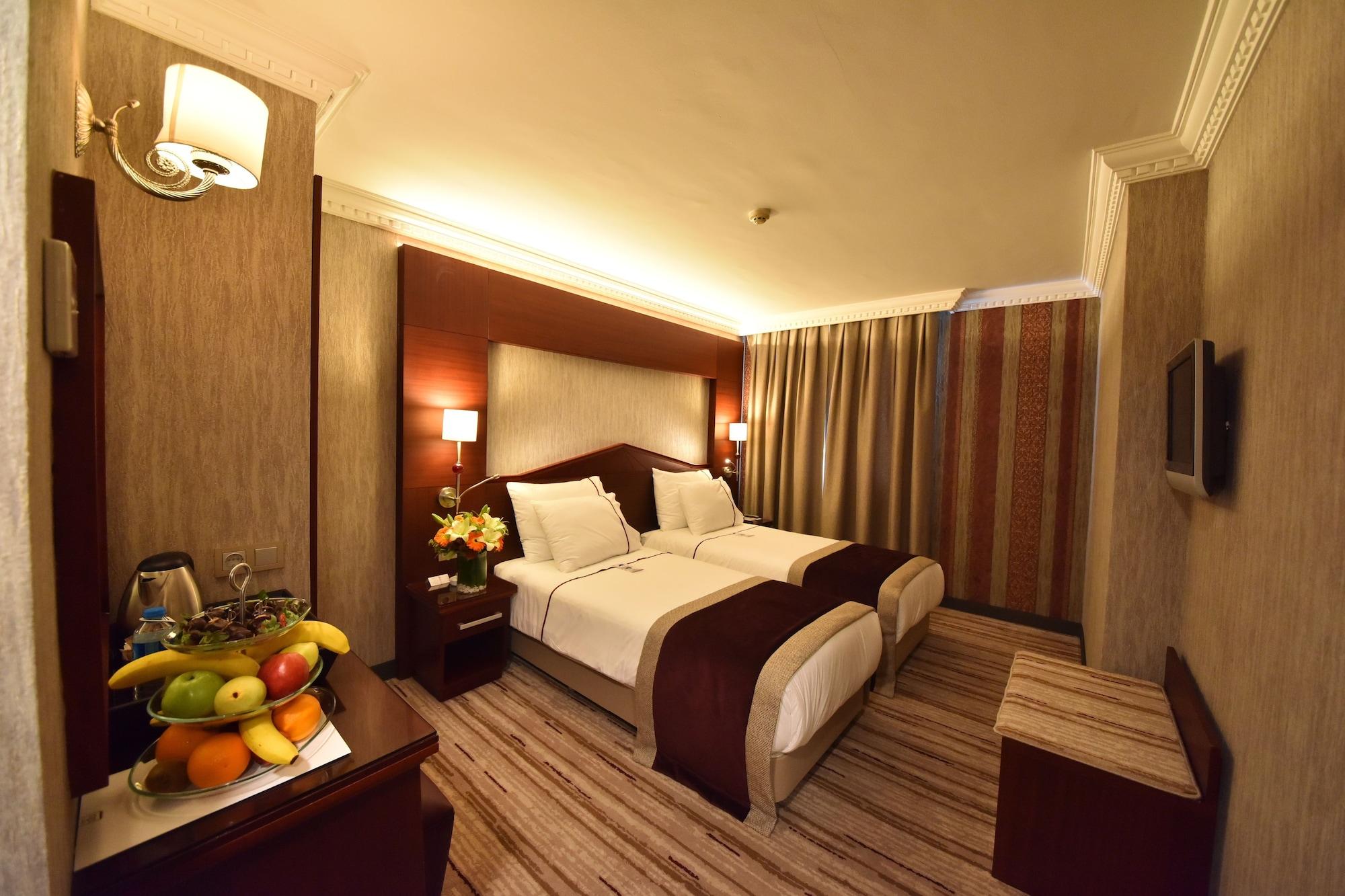 Taksim Gonen Hotel Истанбул Екстериор снимка