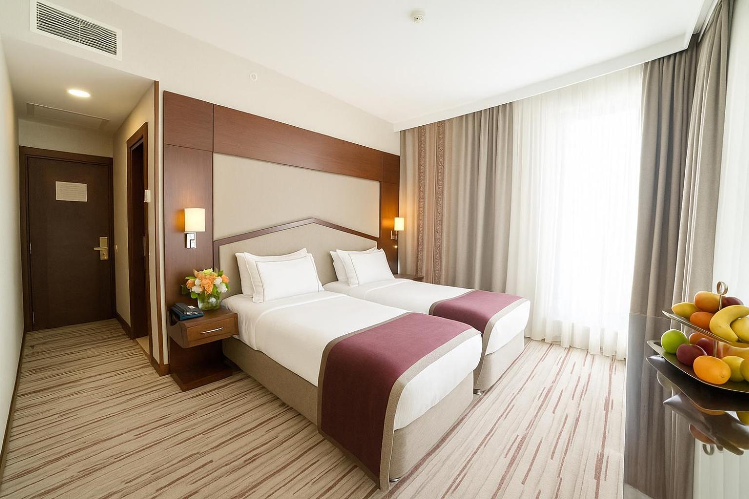 Taksim Gonen Hotel Истанбул Екстериор снимка